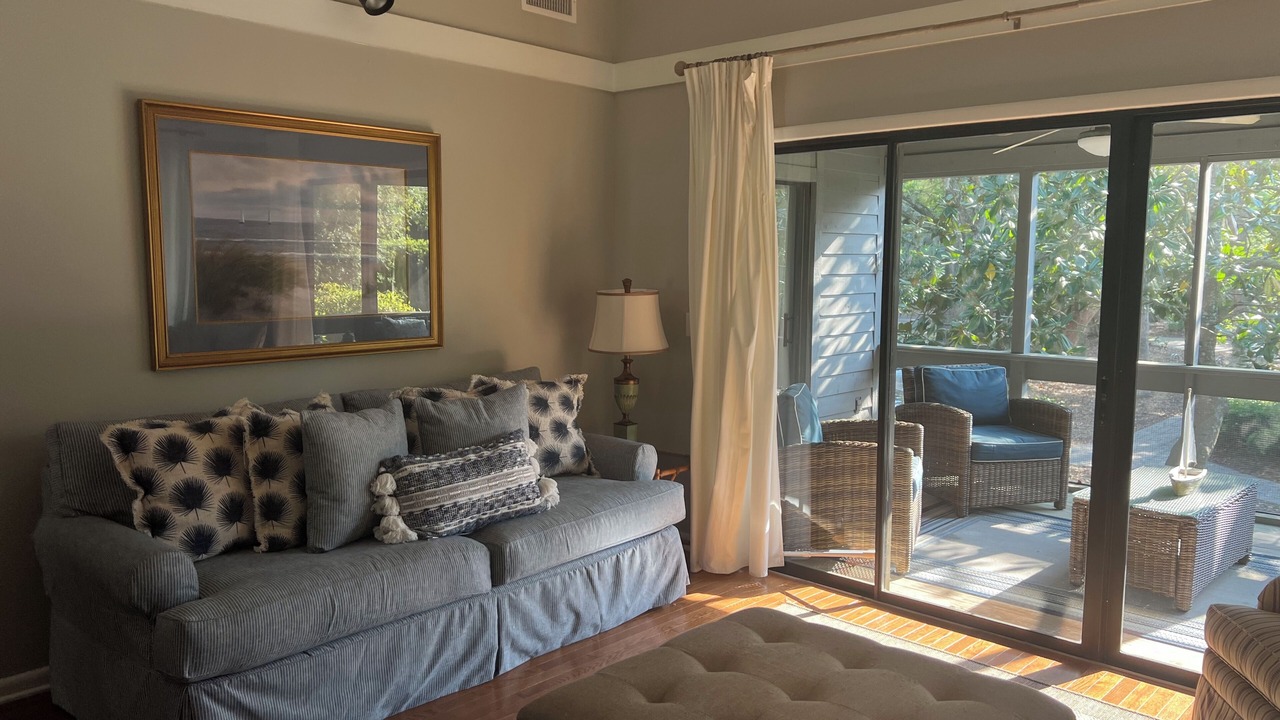 Photo of Livingroom in West Beach
