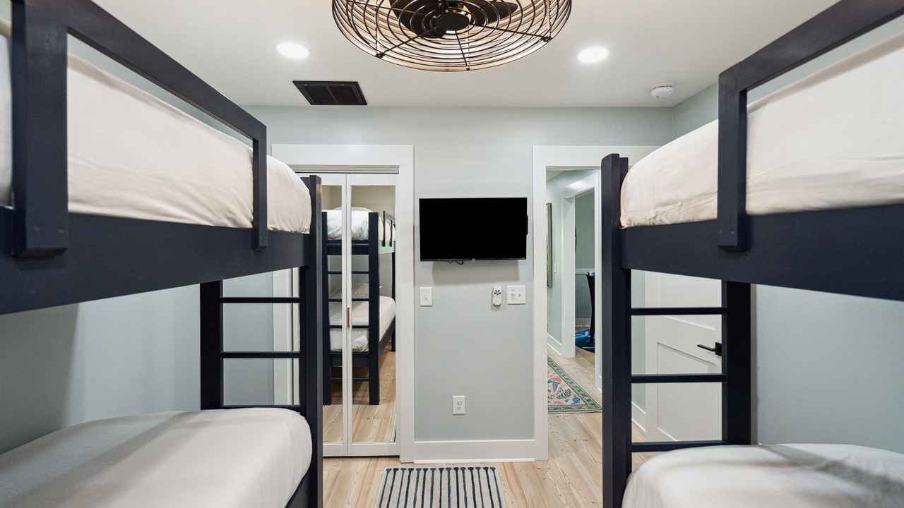 Photo of Bedroom in Isle of Palms
