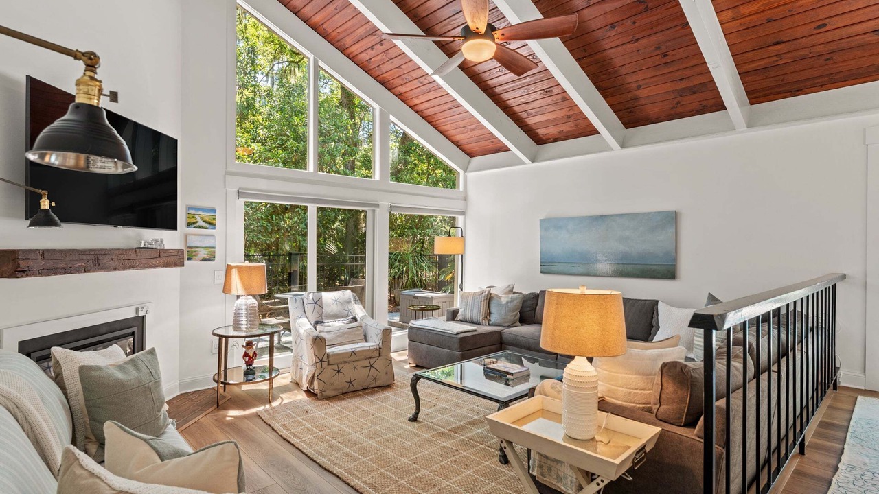 Photo of Livingroom in Lawton Woods