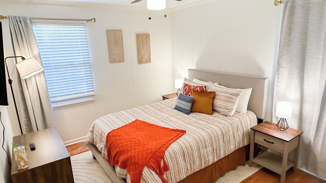 Photo of Bedroom in Savannah