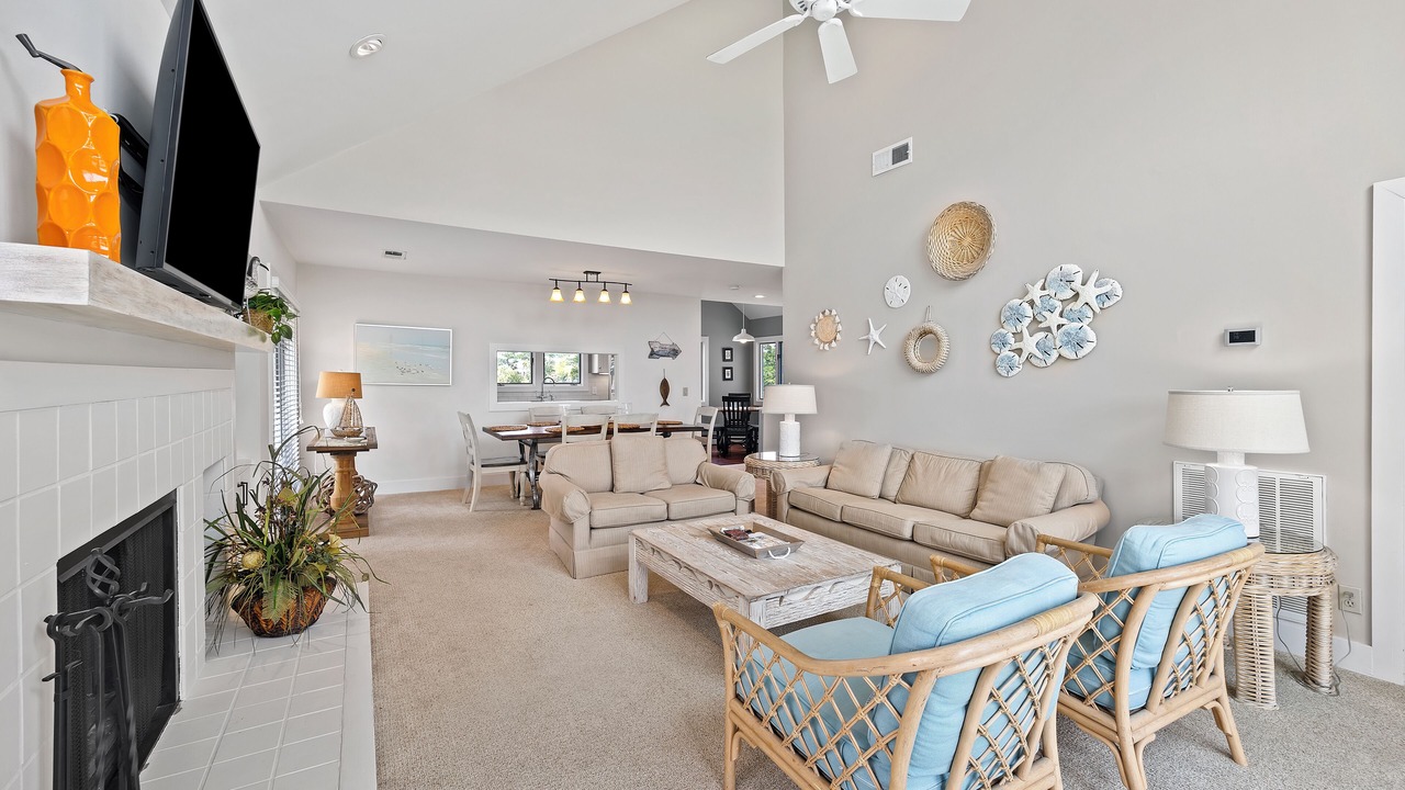 Photo of Livingroom in Seabrook Island