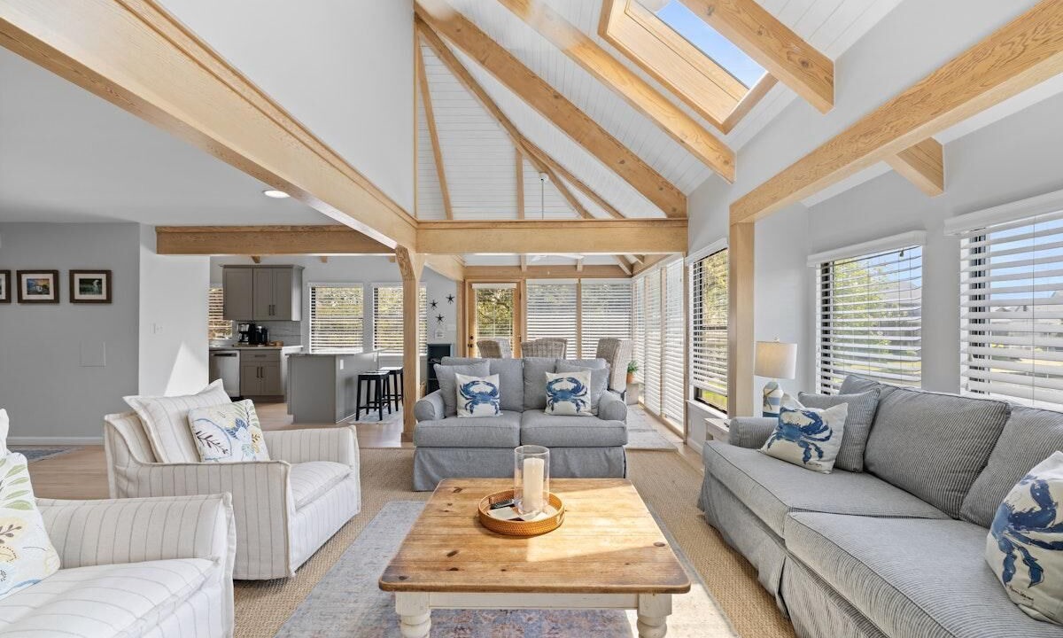 Photo of Livingroom in Litchfield by the Sea
