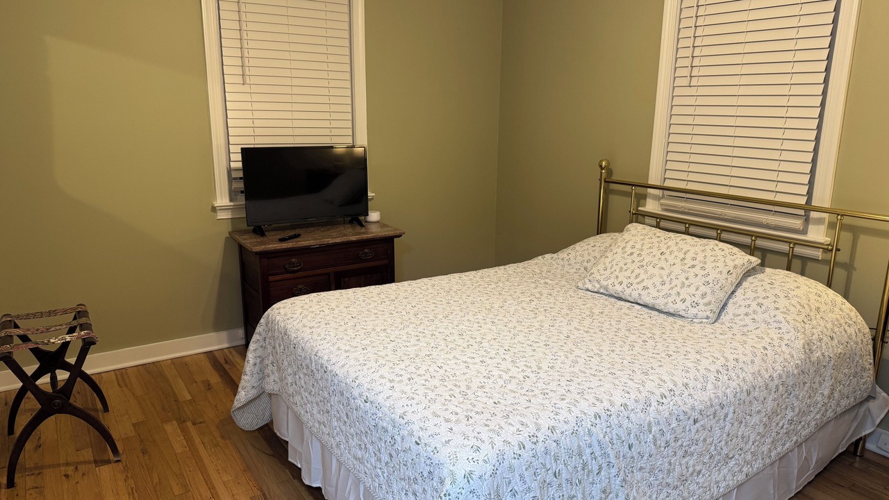 Photo of Bedroom in Summerville