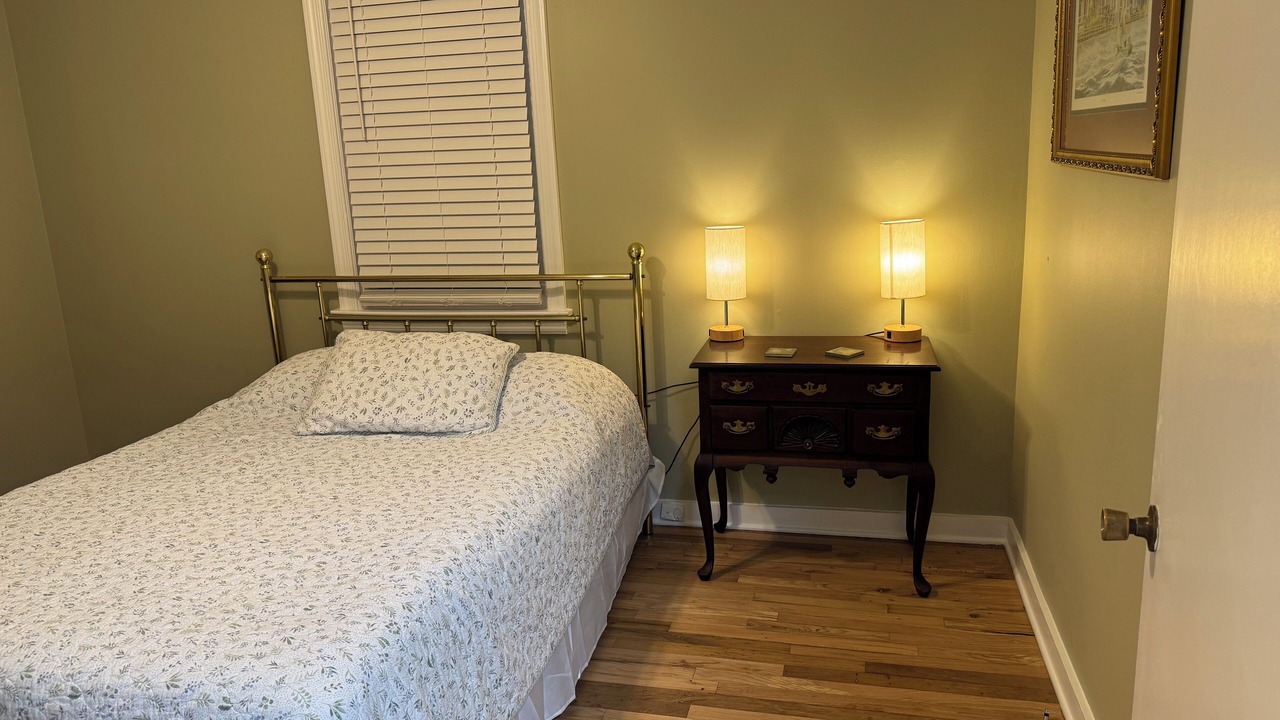 Photo of Bedroom in Summerville