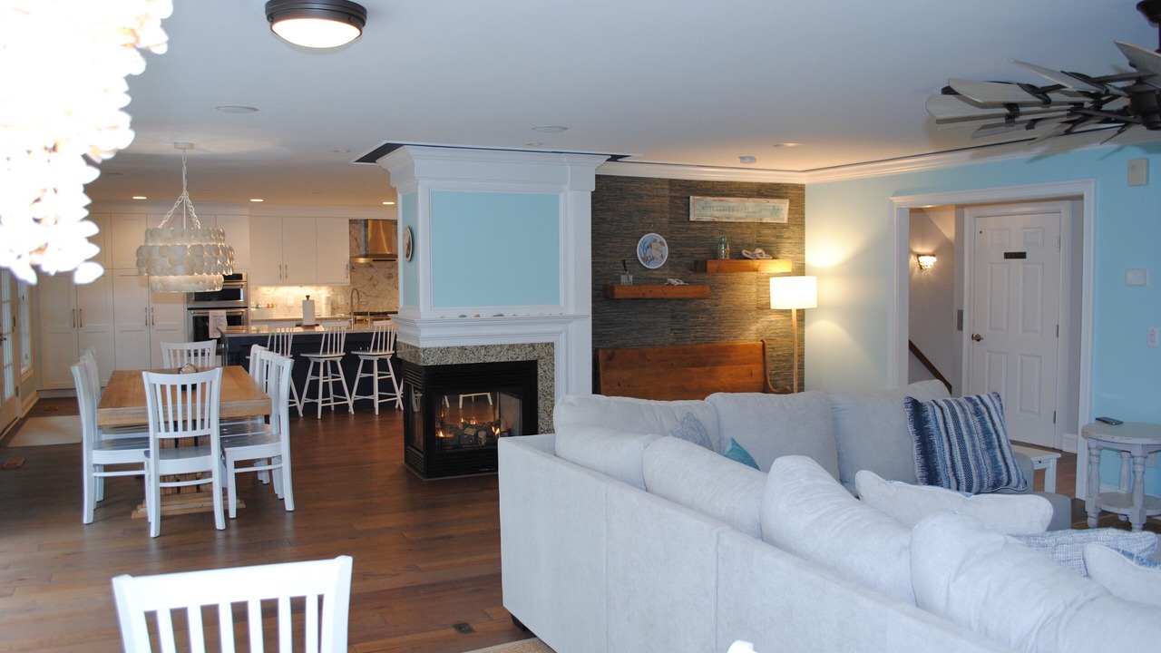 Photo of Livingroom in North Litchfield Beach