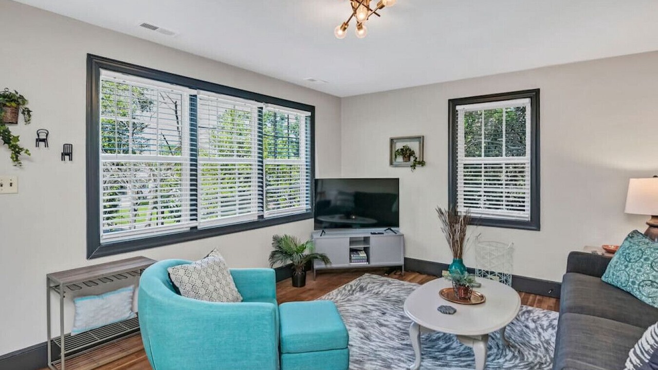 Photo of Livingroom in Earlewood