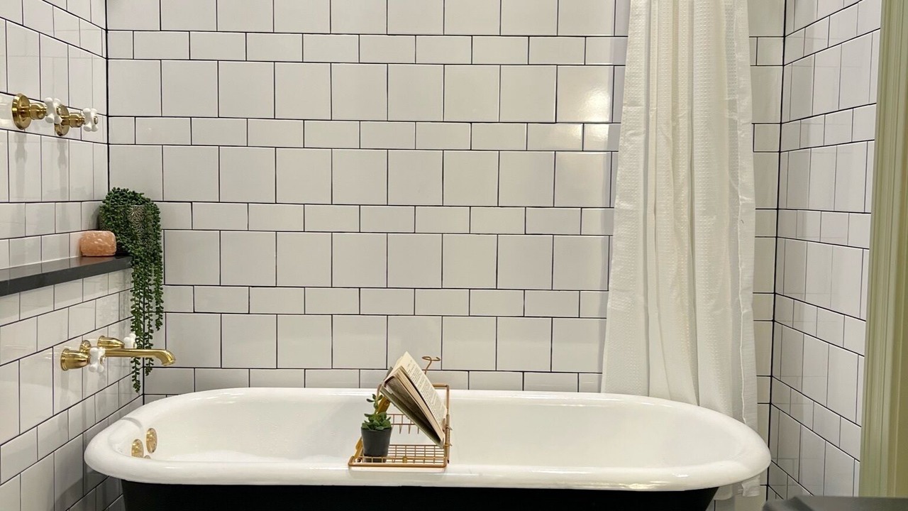 Photo of Bathroom in Metropolitan