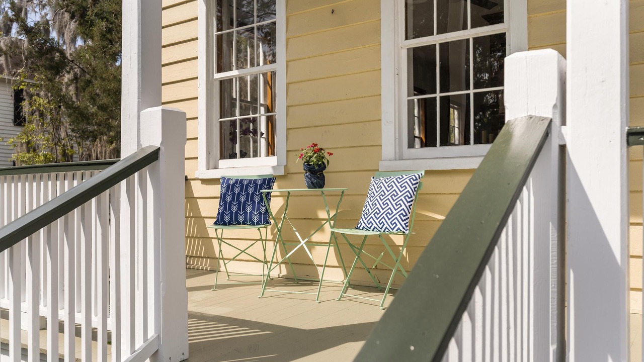 Photo of Patio Balcony in Historic District