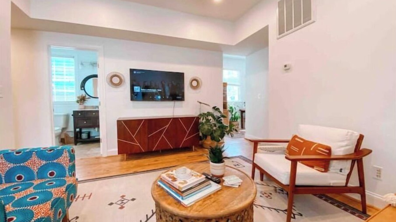 Photo of Livingroom in Westside