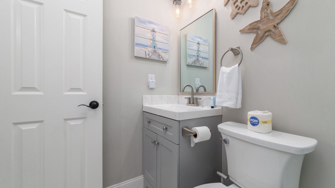 Photo of Bathroom in Folly Field