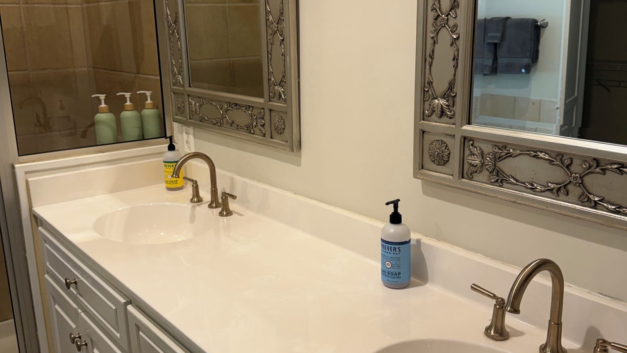 Photo of Bathroom in Summerville Historic District