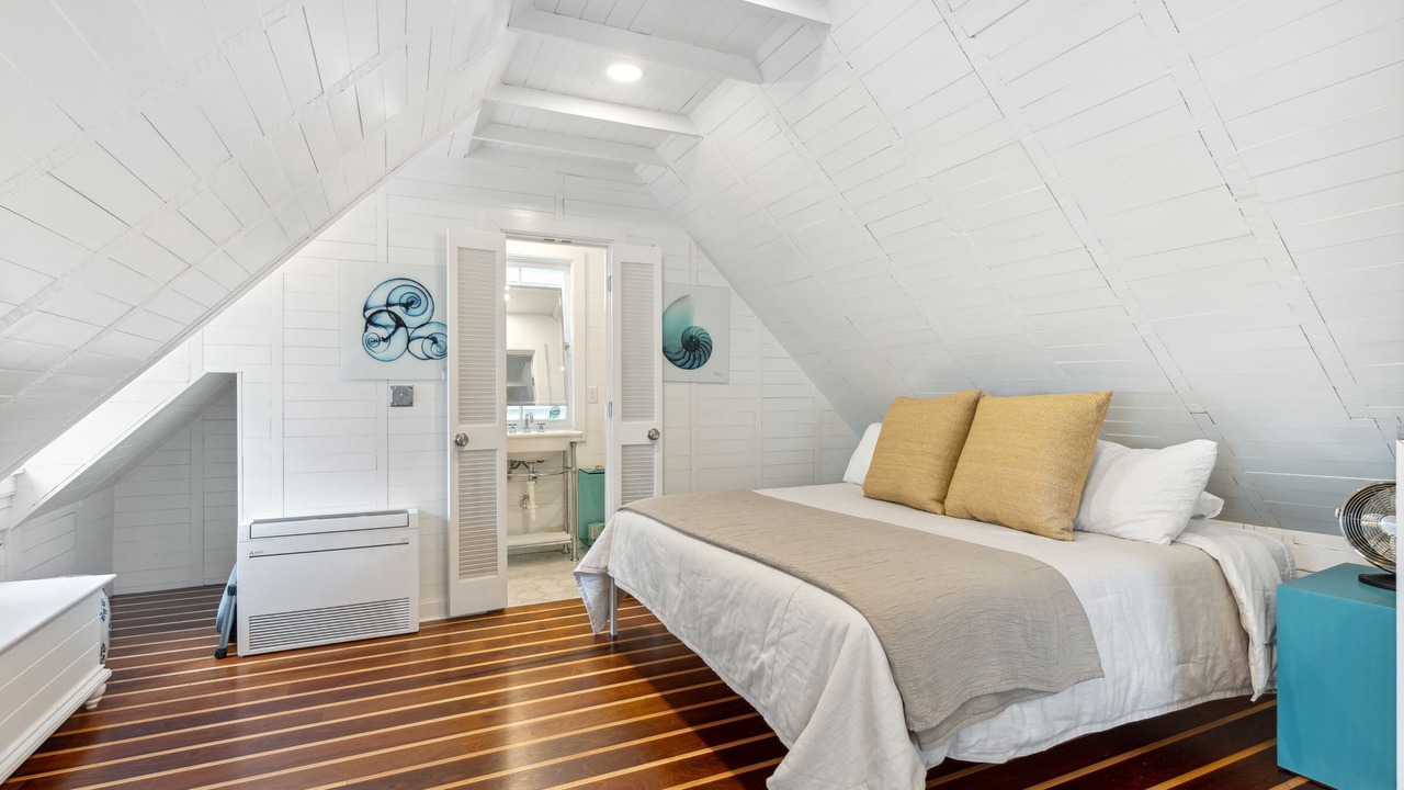 Photo of Bedroom in Harleston Village