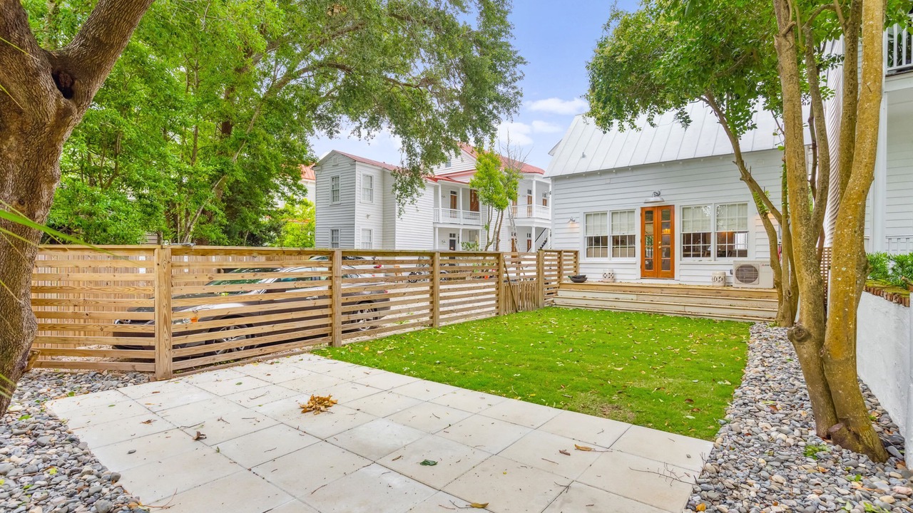 Photo of Outdoor in Harleston Village