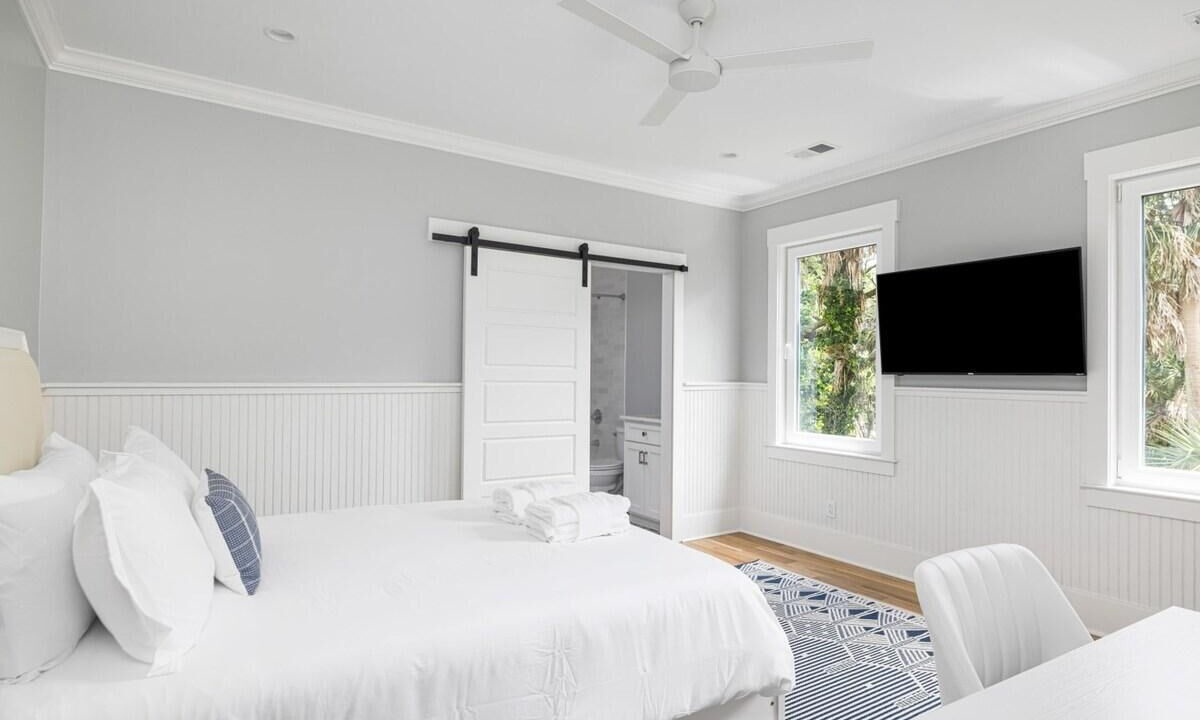 Photo of Bedroom in Edisto Island