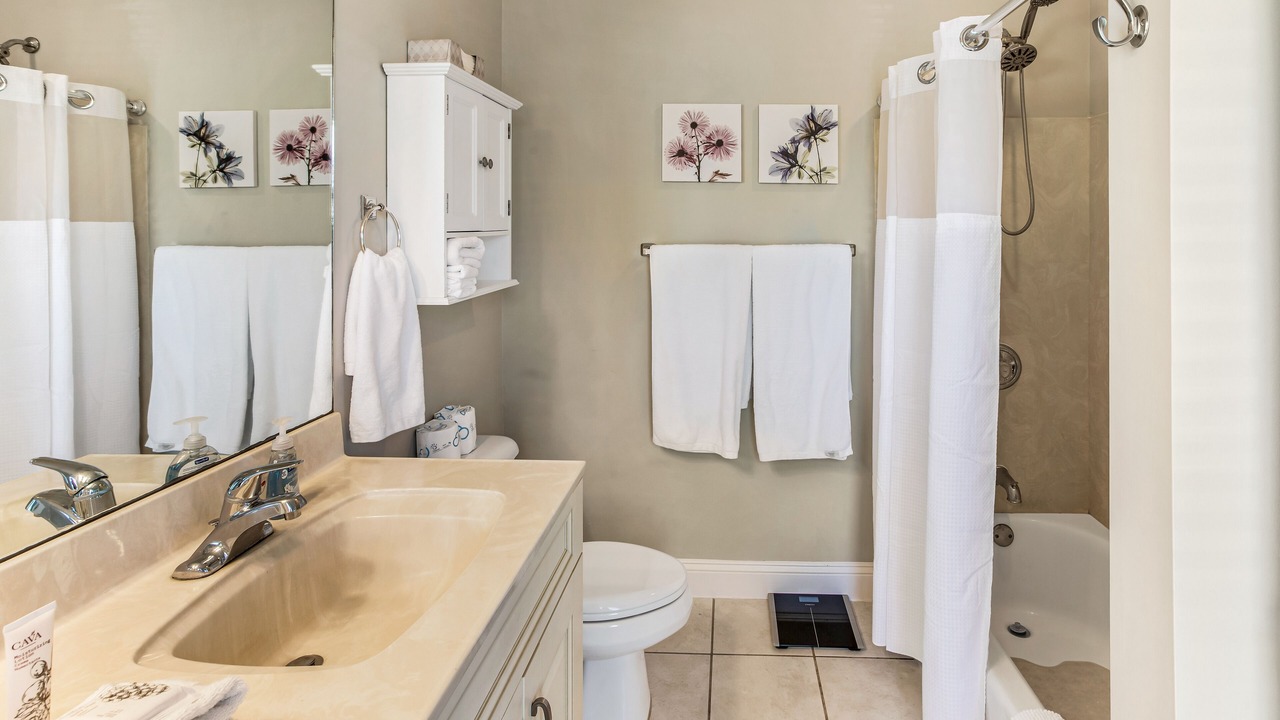 Photo of Bathroom in Dixon Park