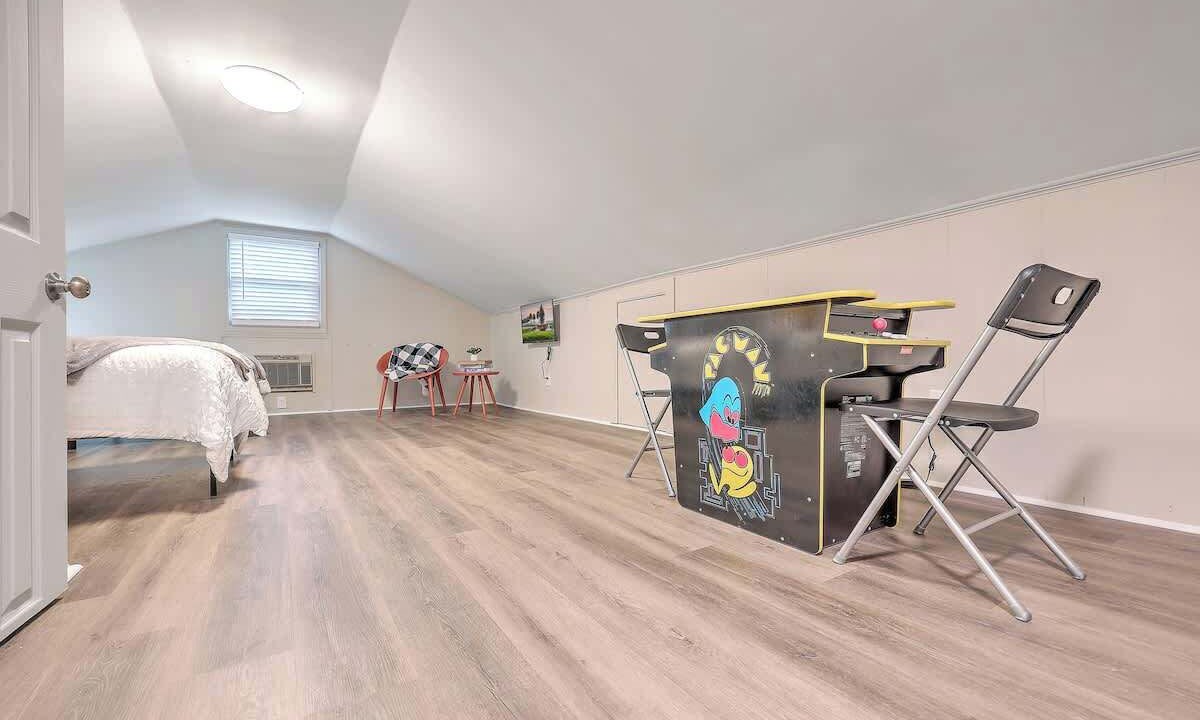 Photo of Bedroom in Goose Creek