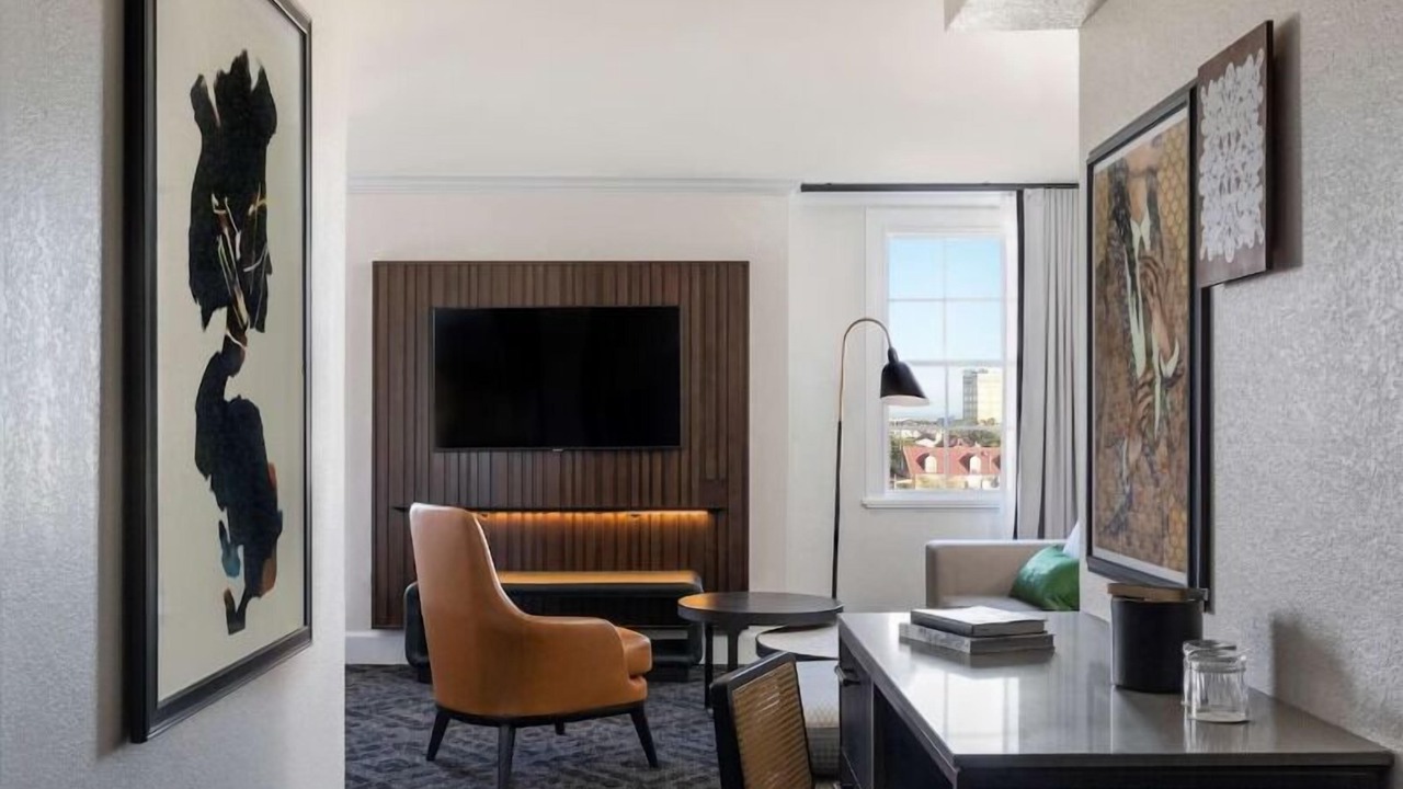 Photo of Livingroom in Charleston Historic District