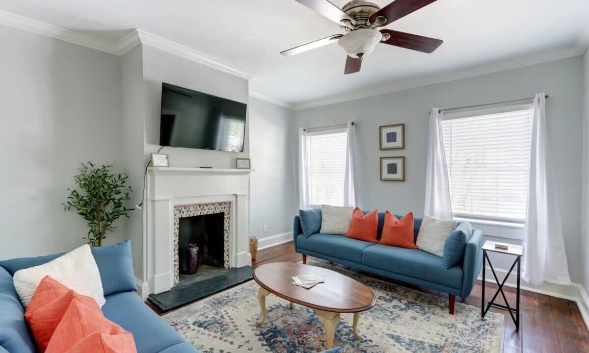 Photo of Livingroom in Beach Institute