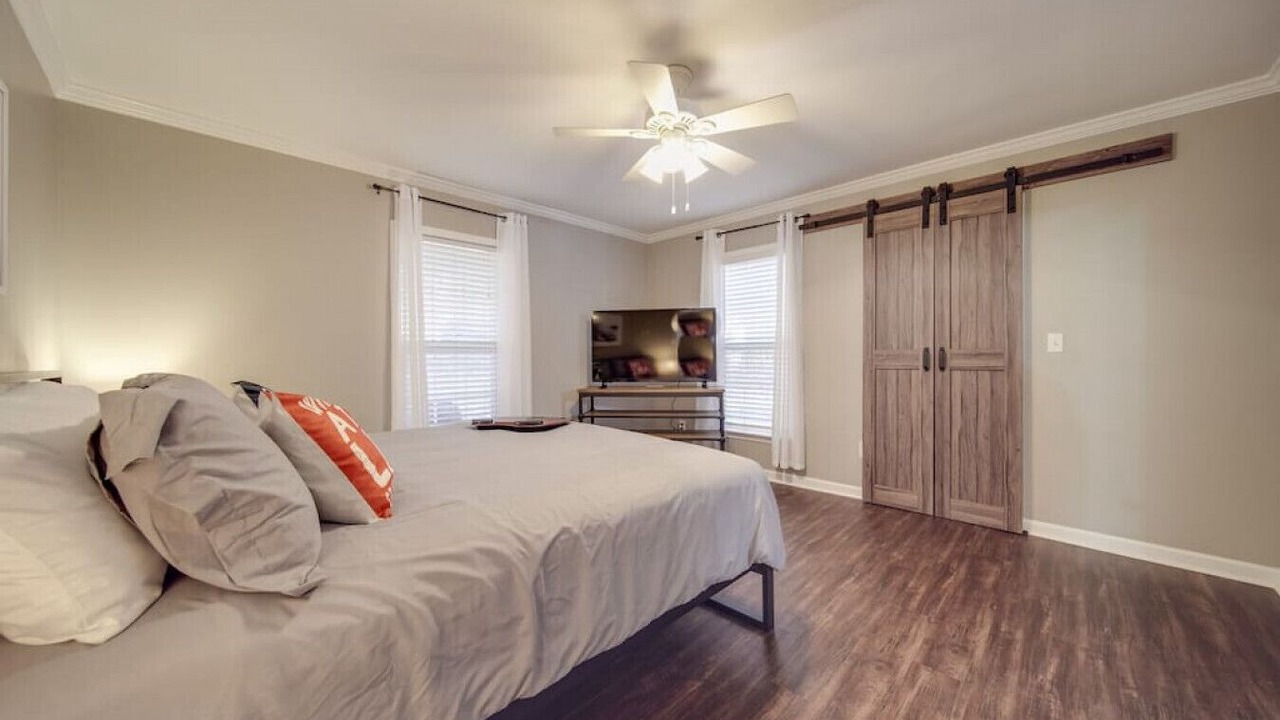 Photo of Bedroom in Bowling Green