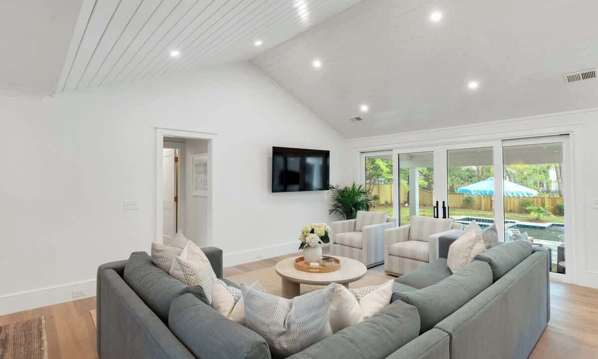 Photo of Livingroom in Mount Pleasant