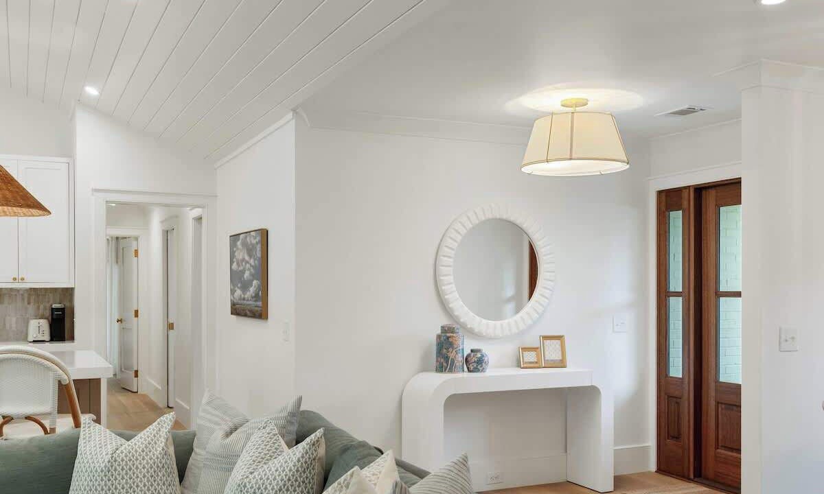 Photo of Livingroom in Mount Pleasant