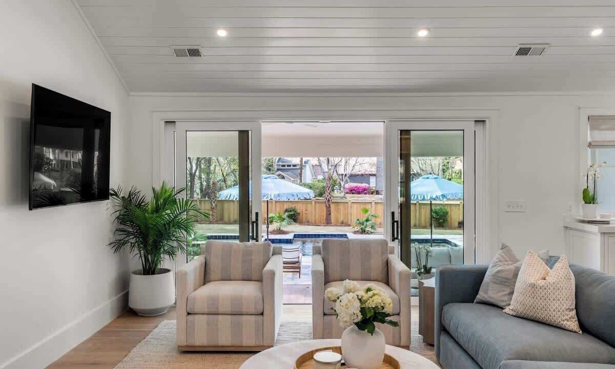 Photo of Livingroom in Mount Pleasant