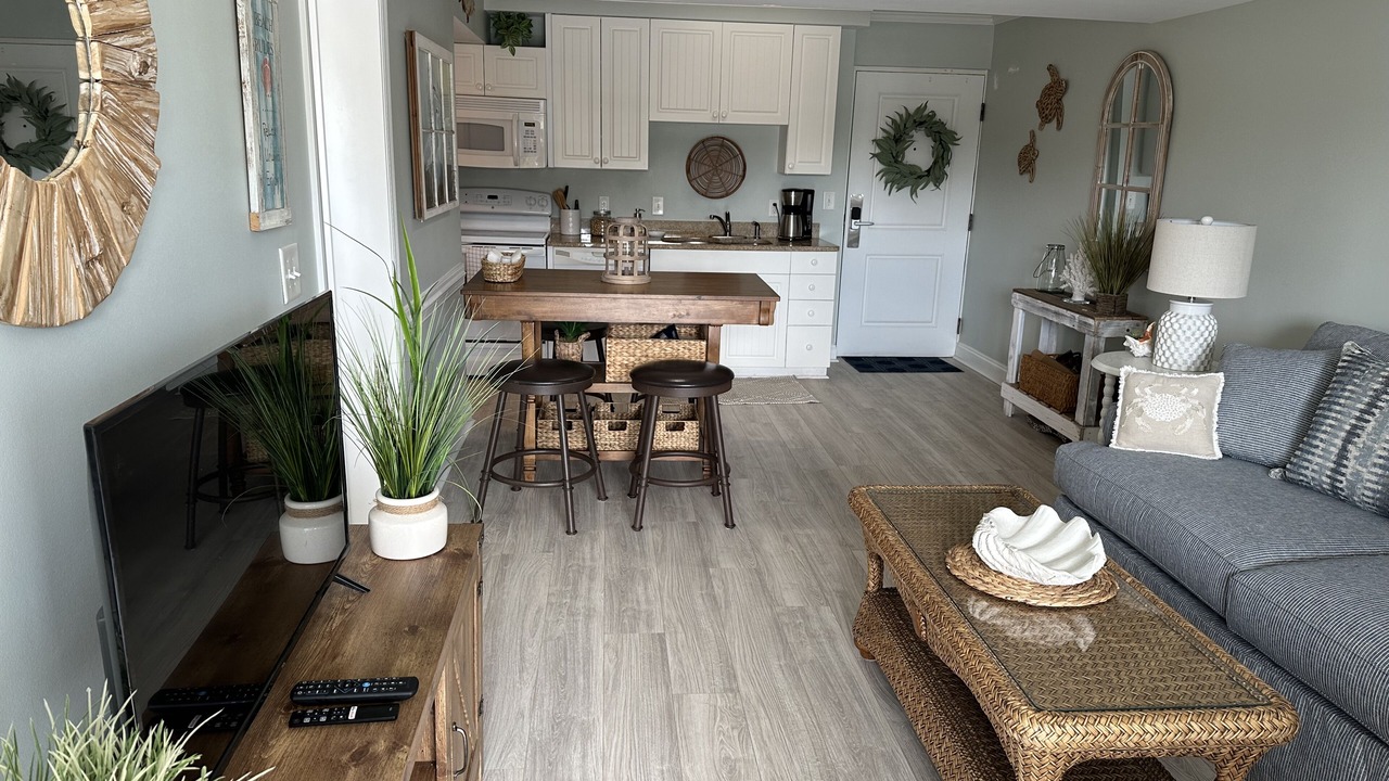 Photo of Livingroom in North Litchfield Beach