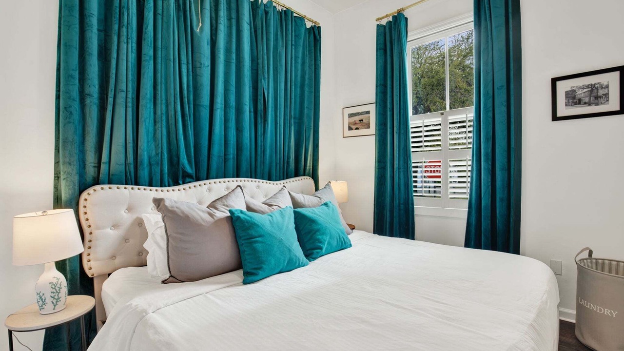 Photo of Bedroom in Beach Institute