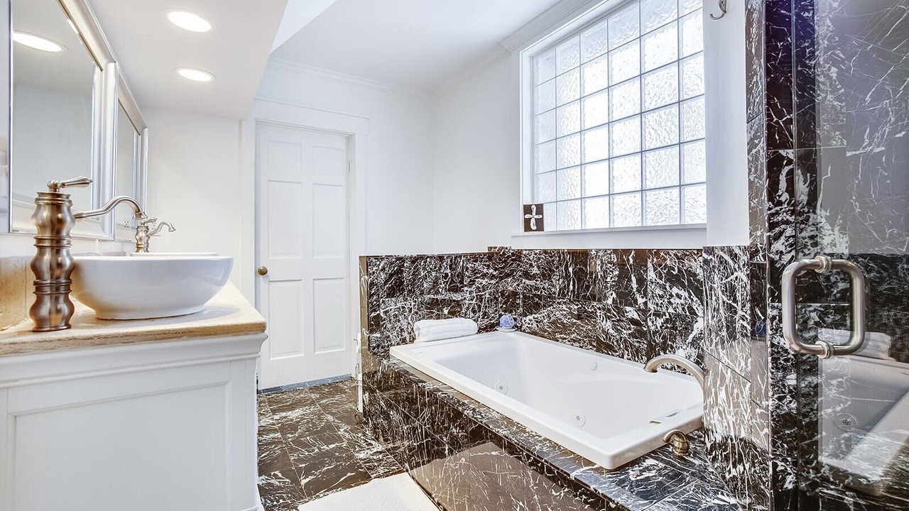 Photo of Bathroom in South of Broad