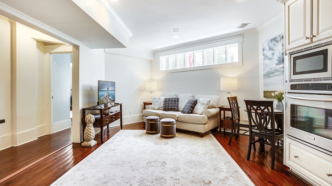 Photo of Livingroom in South of Broad