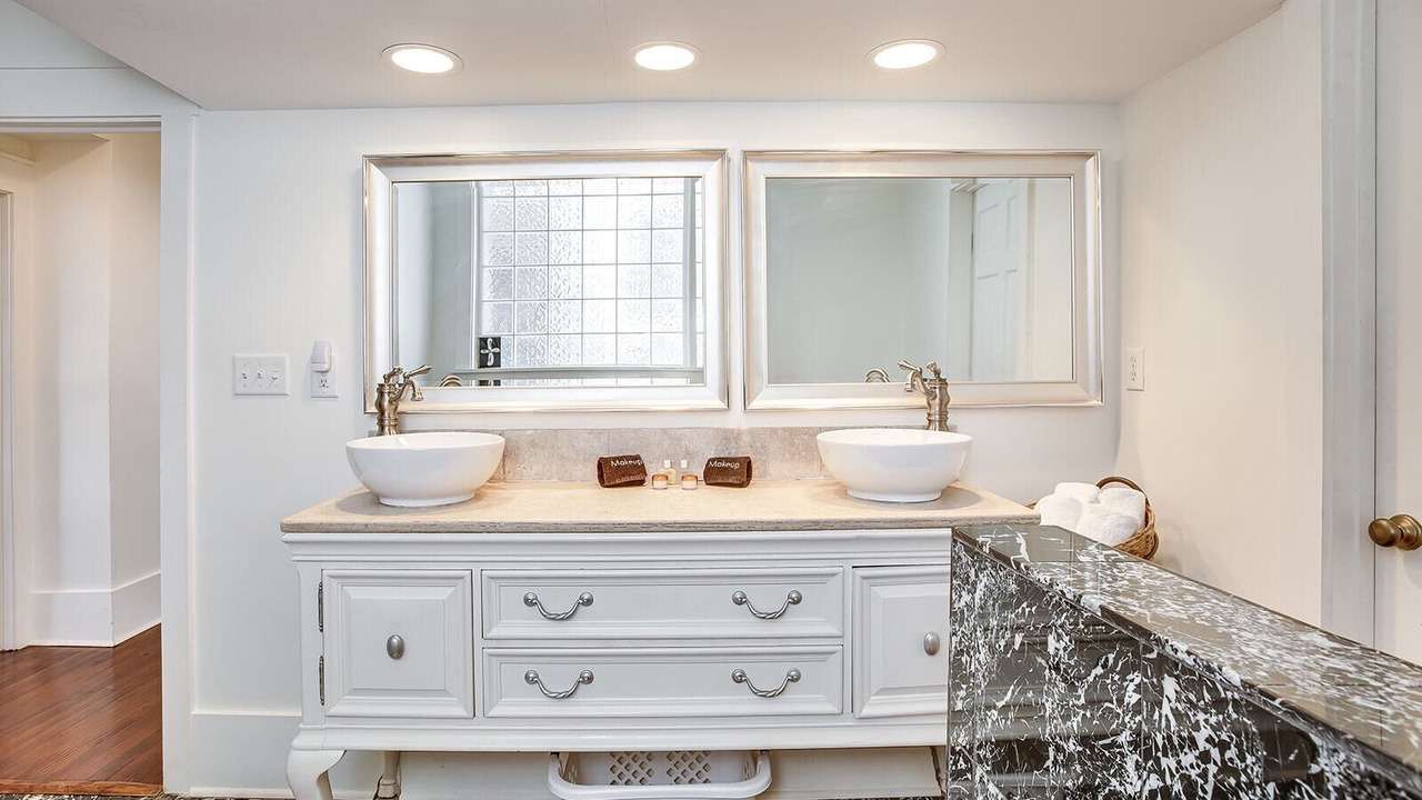 Photo of Bathroom in South of Broad
