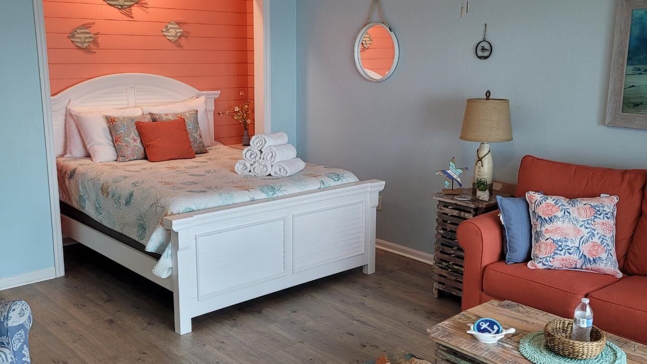 Photo of Bedroom in Surfside Beach