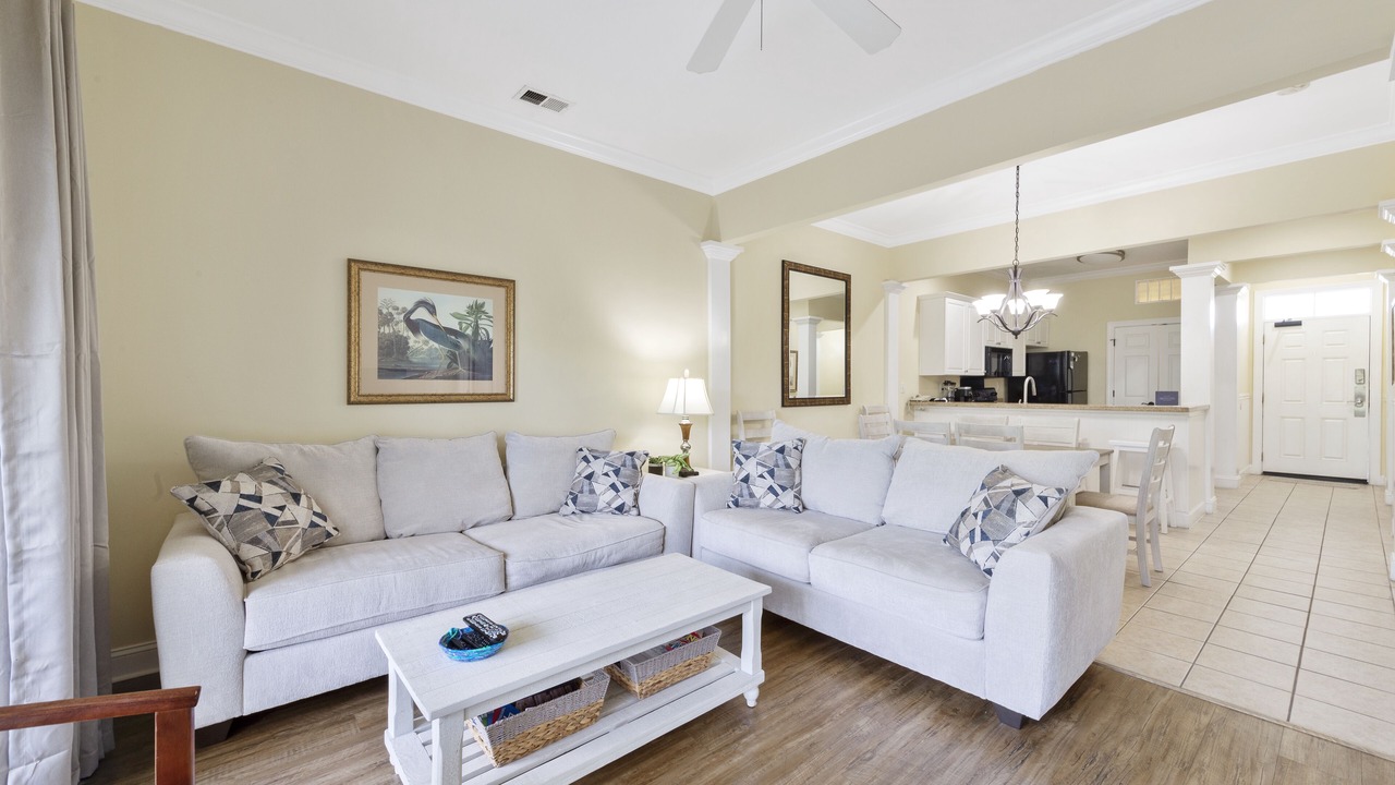 Photo of Livingroom in North Litchfield Beach