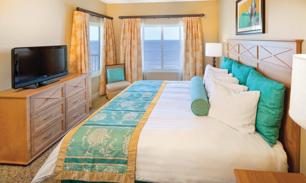 Photo of Bedroom in Arcadian Shores