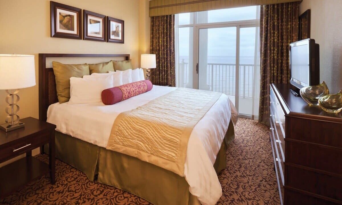 Photo of Bedroom in Arcadian Shores