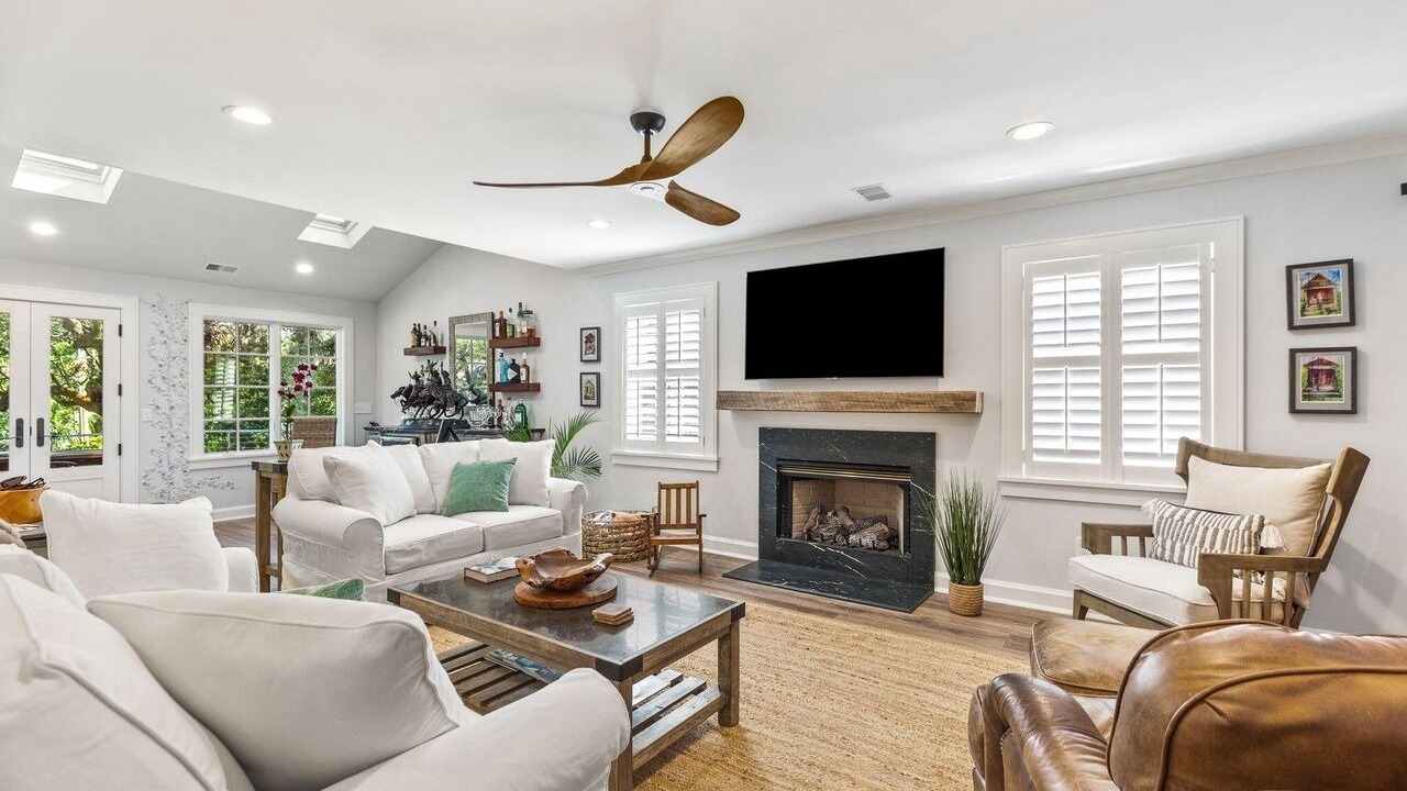 Photo of Livingroom in Folly Beach