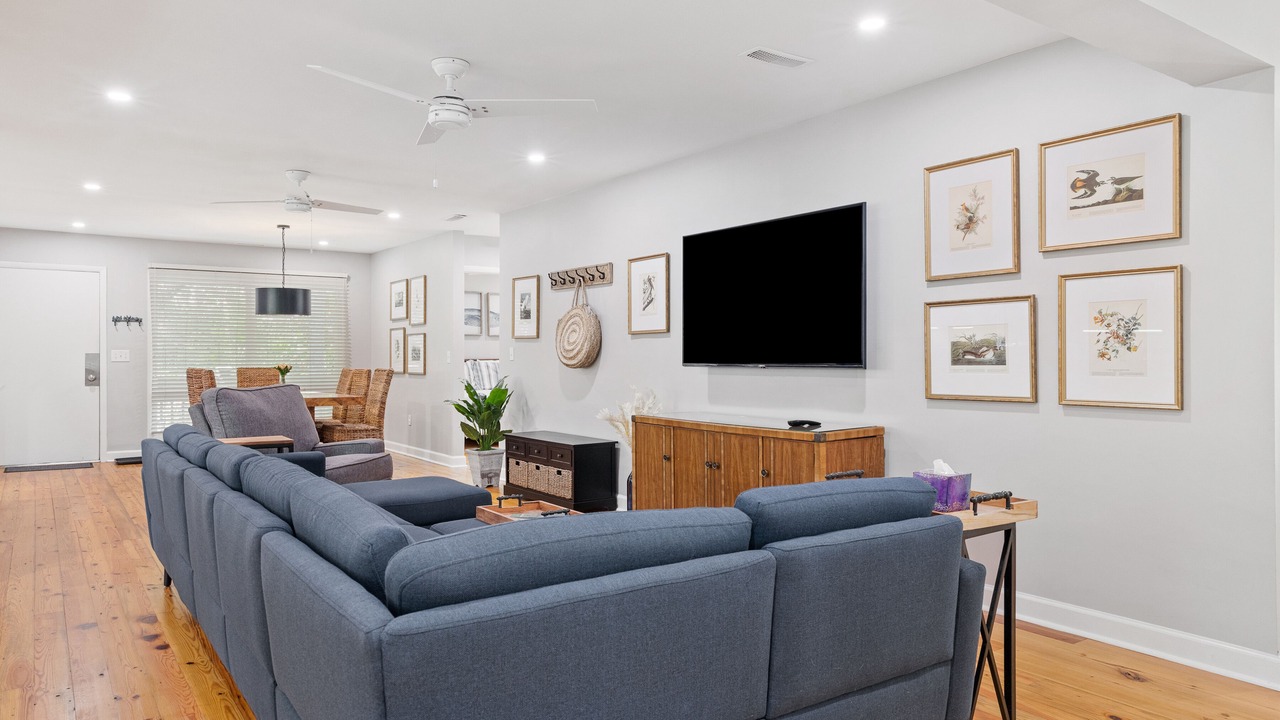 Photo of Livingroom in West Beach