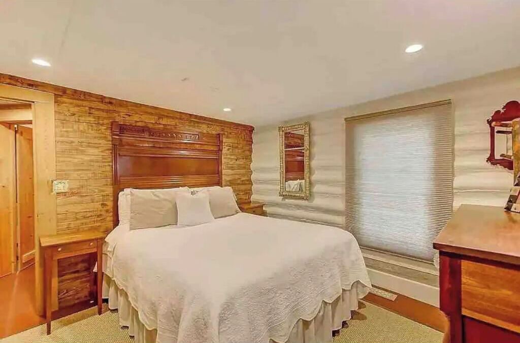 Photo of Bedroom in Folly Beach