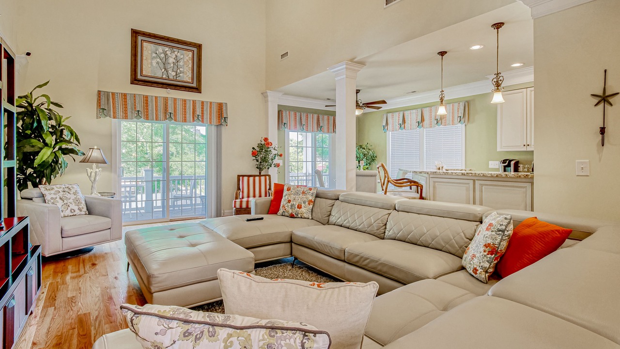 Photo of Livingroom in Atlantic Beach