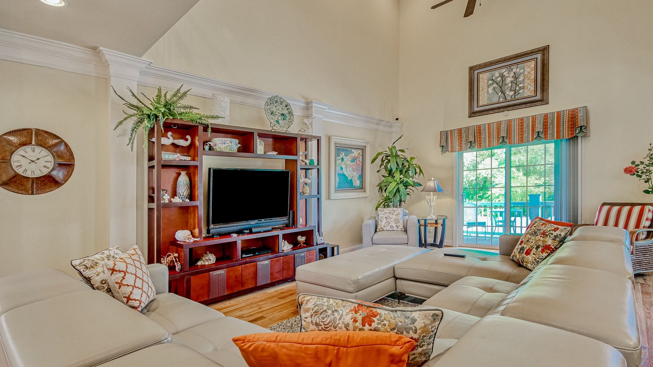 Photo of Livingroom in Atlantic Beach