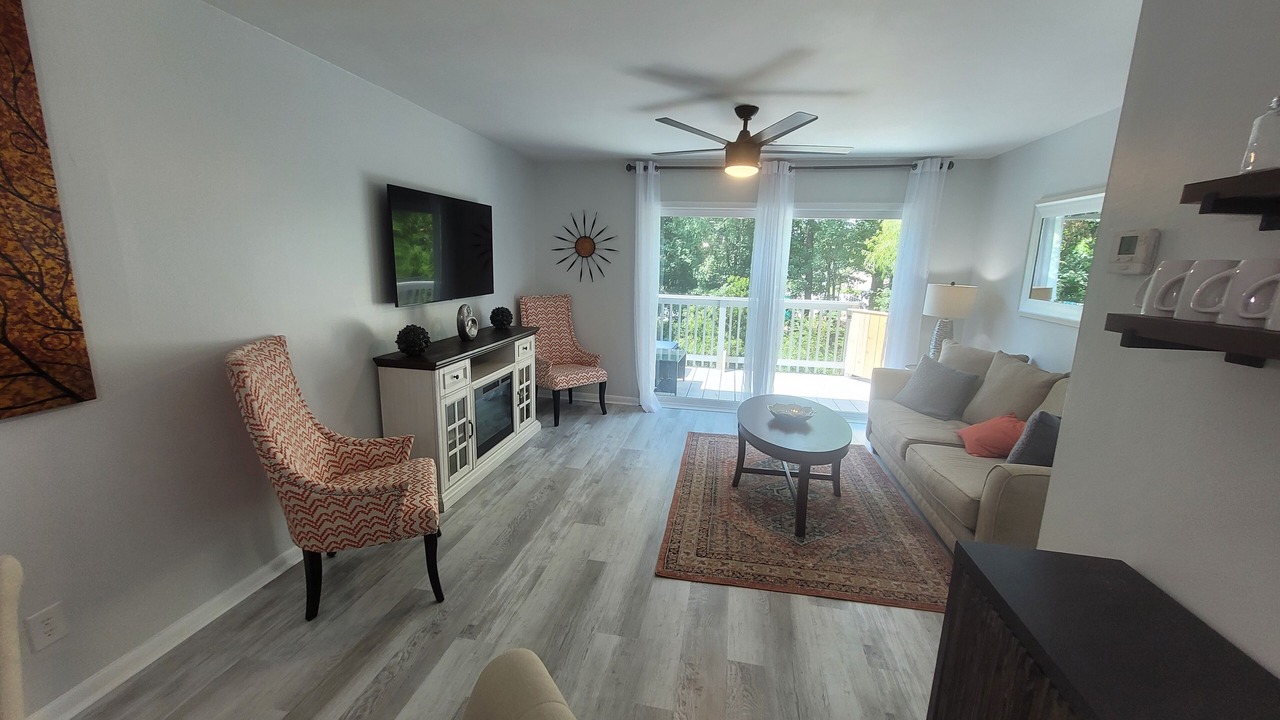 Photo of Livingroom in North Charleston