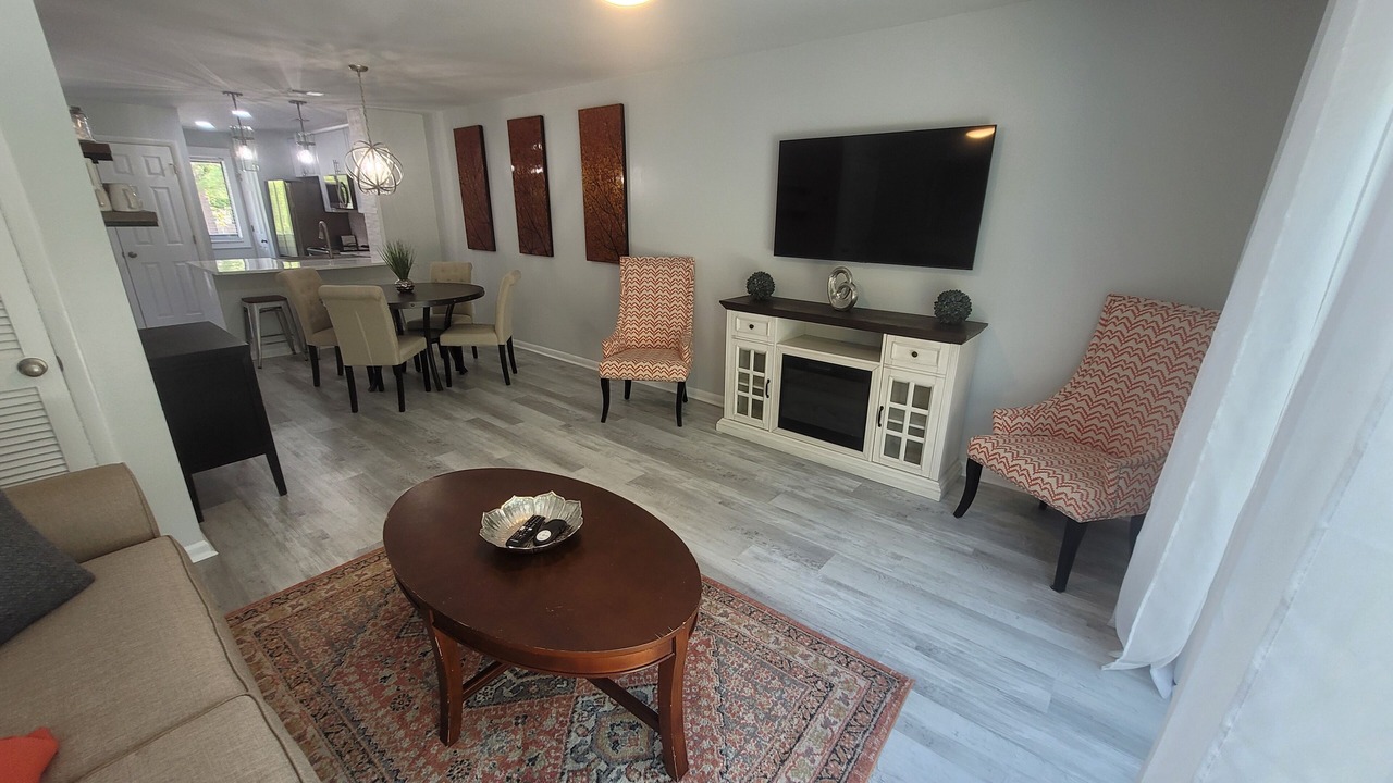 Photo of Livingroom in North Charleston