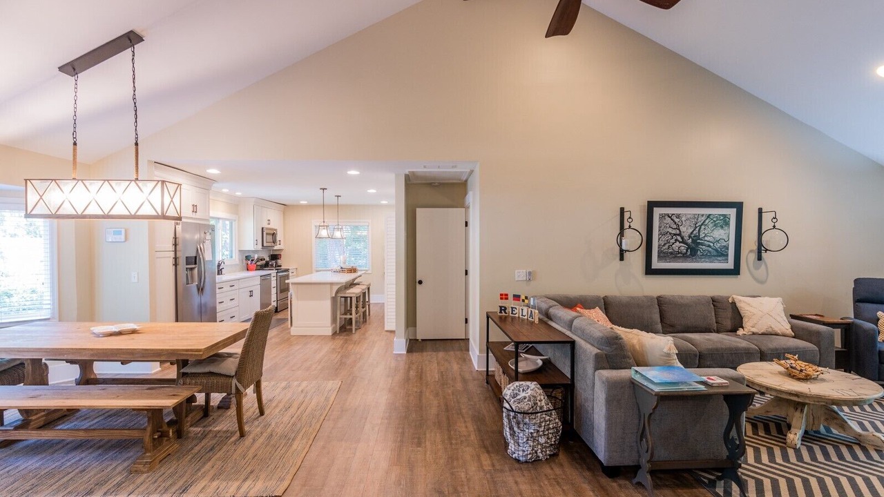 Photo of Livingroom in Lawton Woods