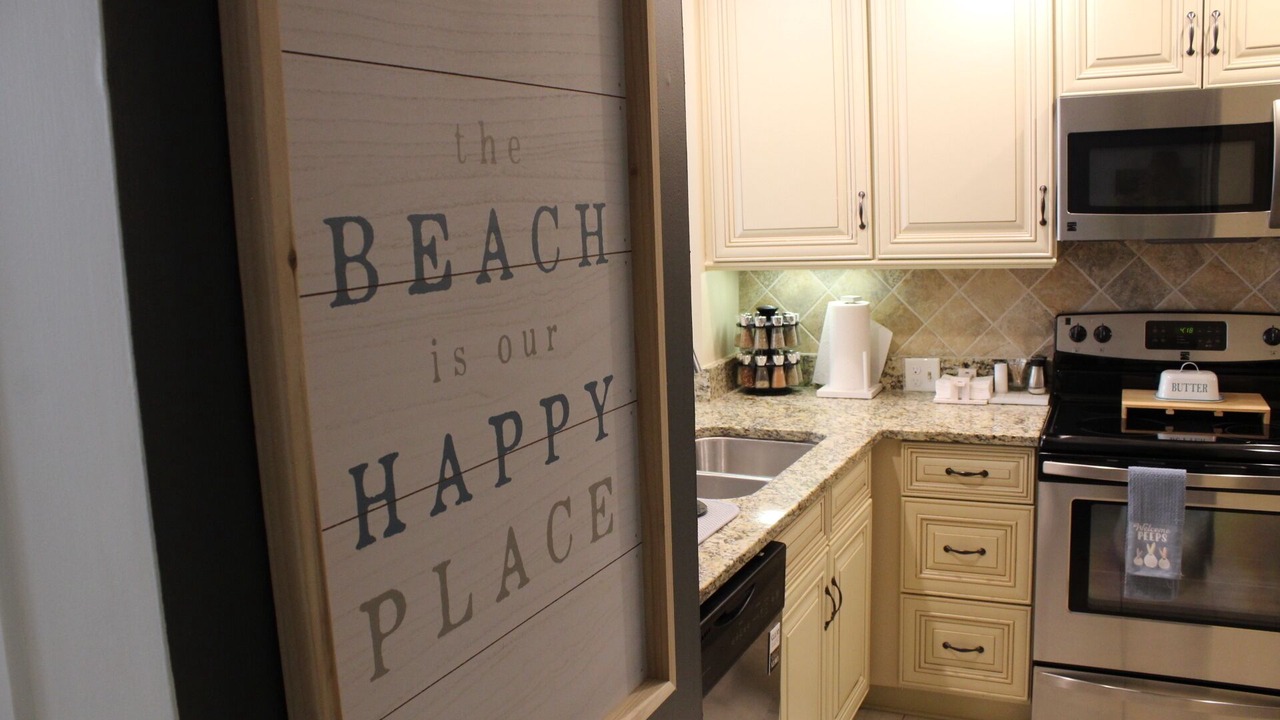 Photo of Kitchen in Arcadian Shores