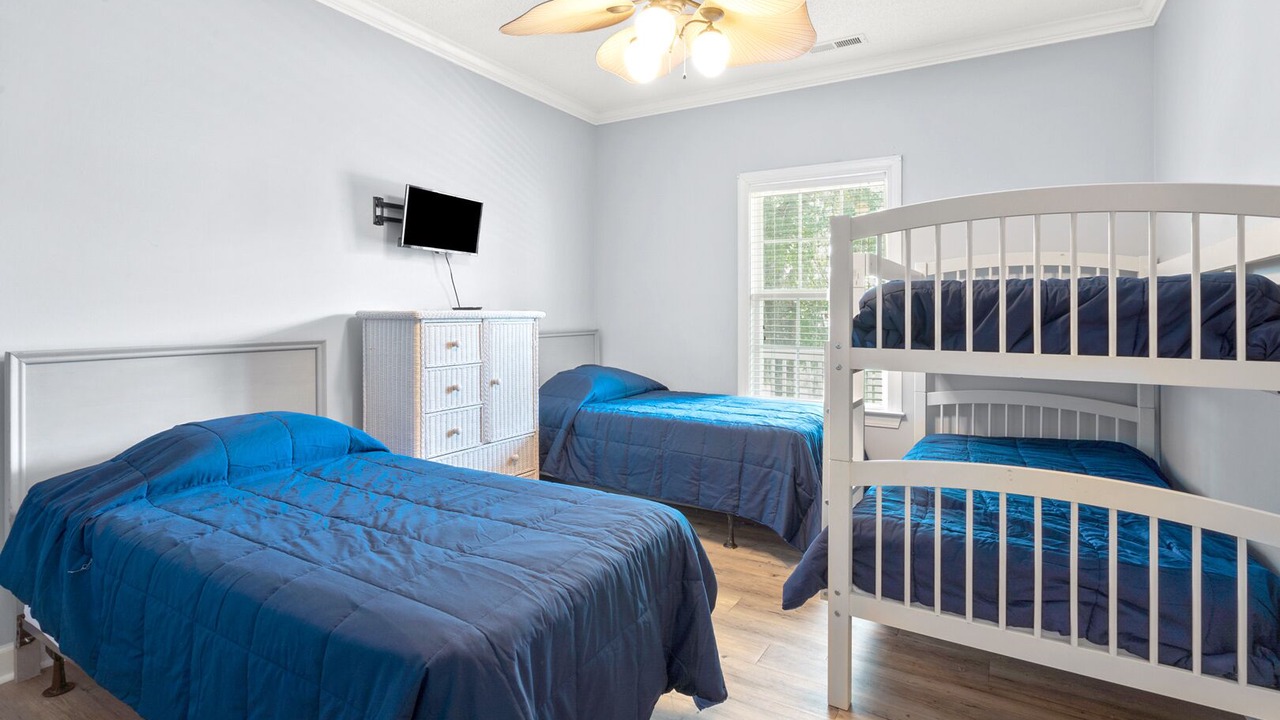 Photo of Bedroom in Crescent Beach