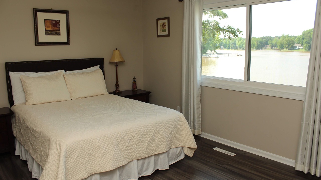 Photo of Bedroom in Belmont