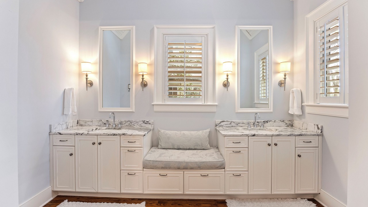 Photo of Bathroom in Vanderhorst Plantation
