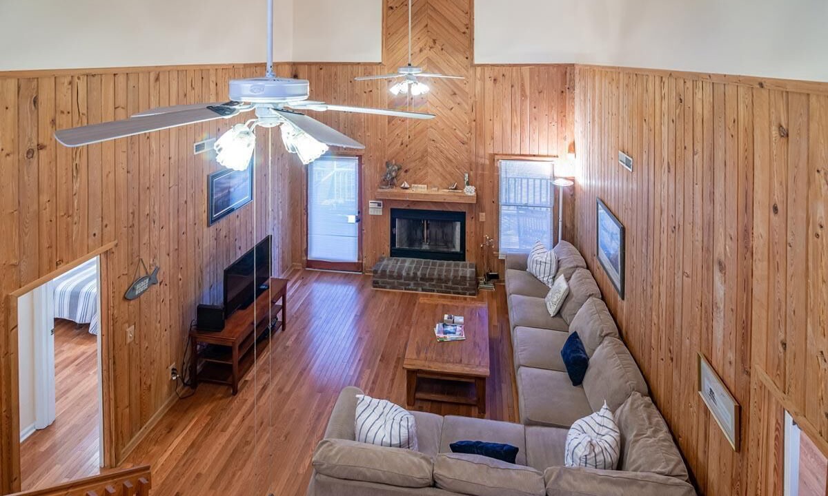 Photo of Livingroom in North Litchfield Beach