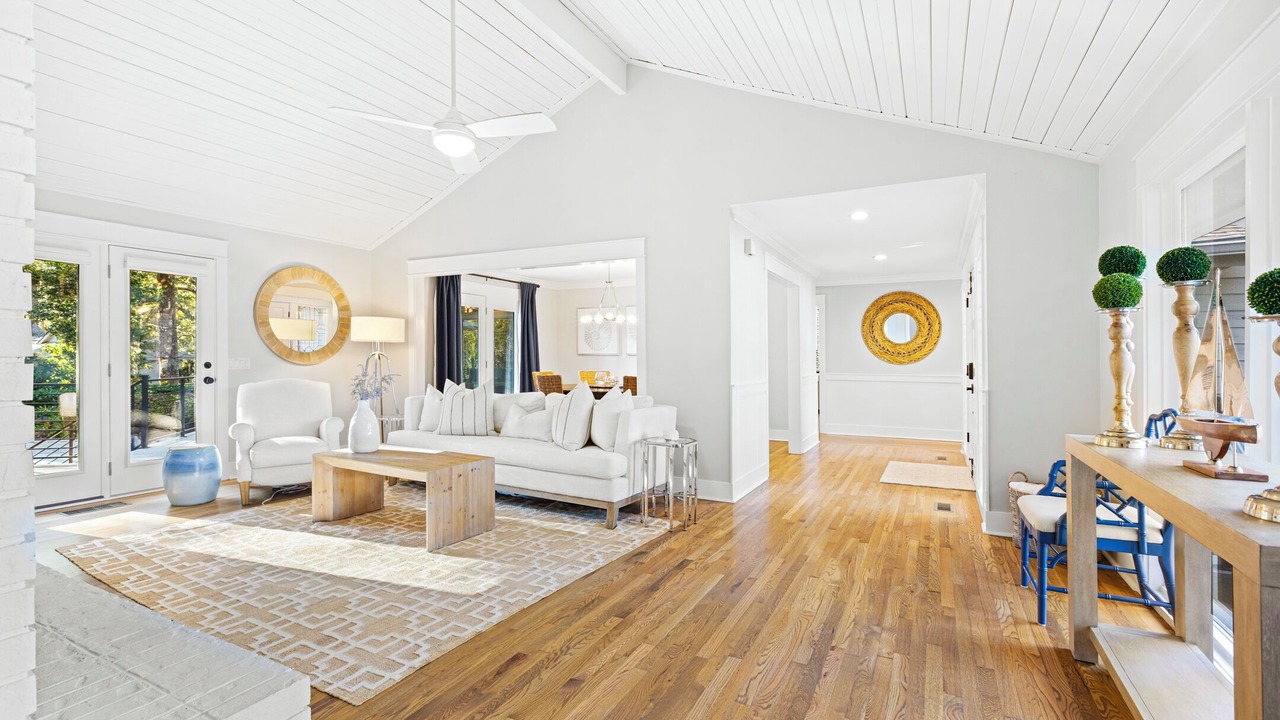 Photo of Livingroom in Heritage Woods