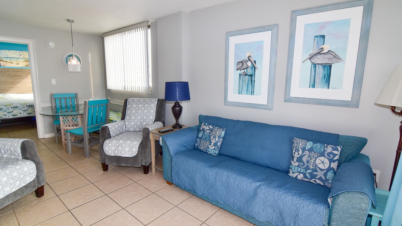 Photo of Livingroom in Crescent Beach